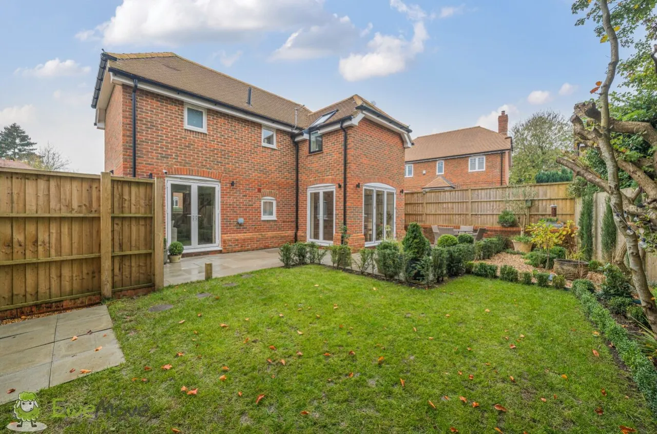 Cherry Close, Tadley, RG26, photo 4