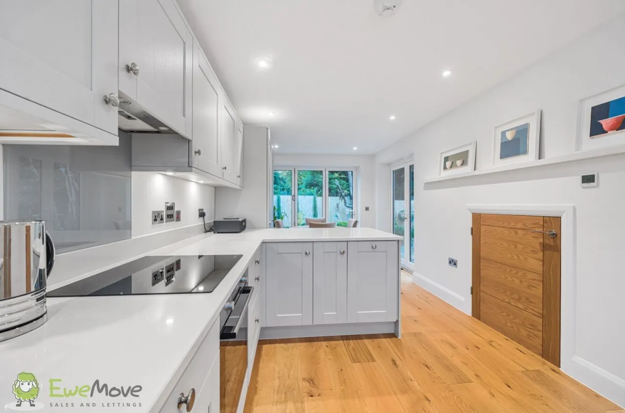 Cherry Close, Tadley, RG26, photo 5