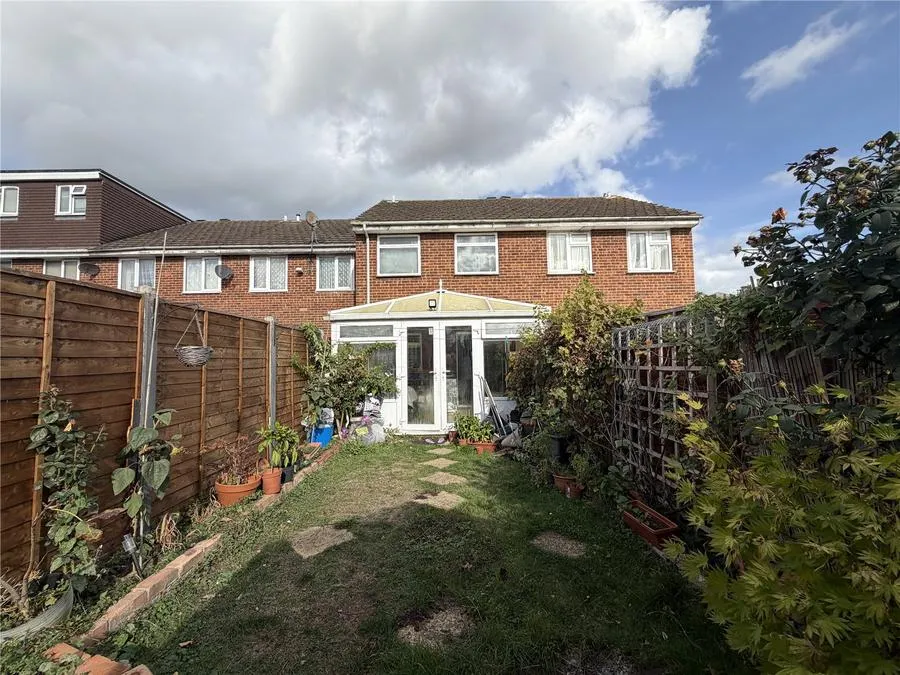 Trent Road, Slough, SL3, photo 6