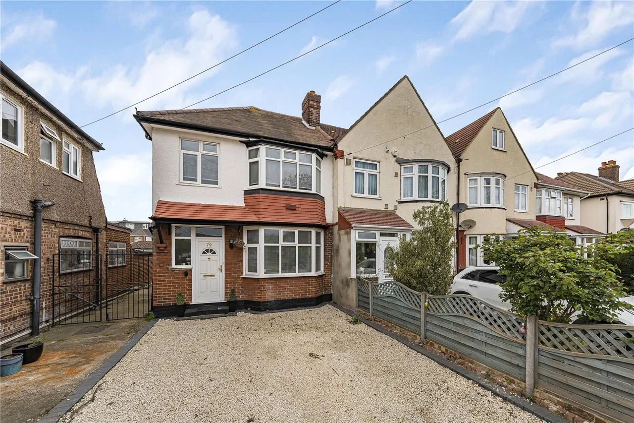 4 bed house for sale, Hall Road, Isleworth, TW7
