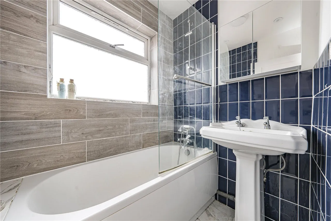 Hall Road, Isleworth, TW7, photo 11