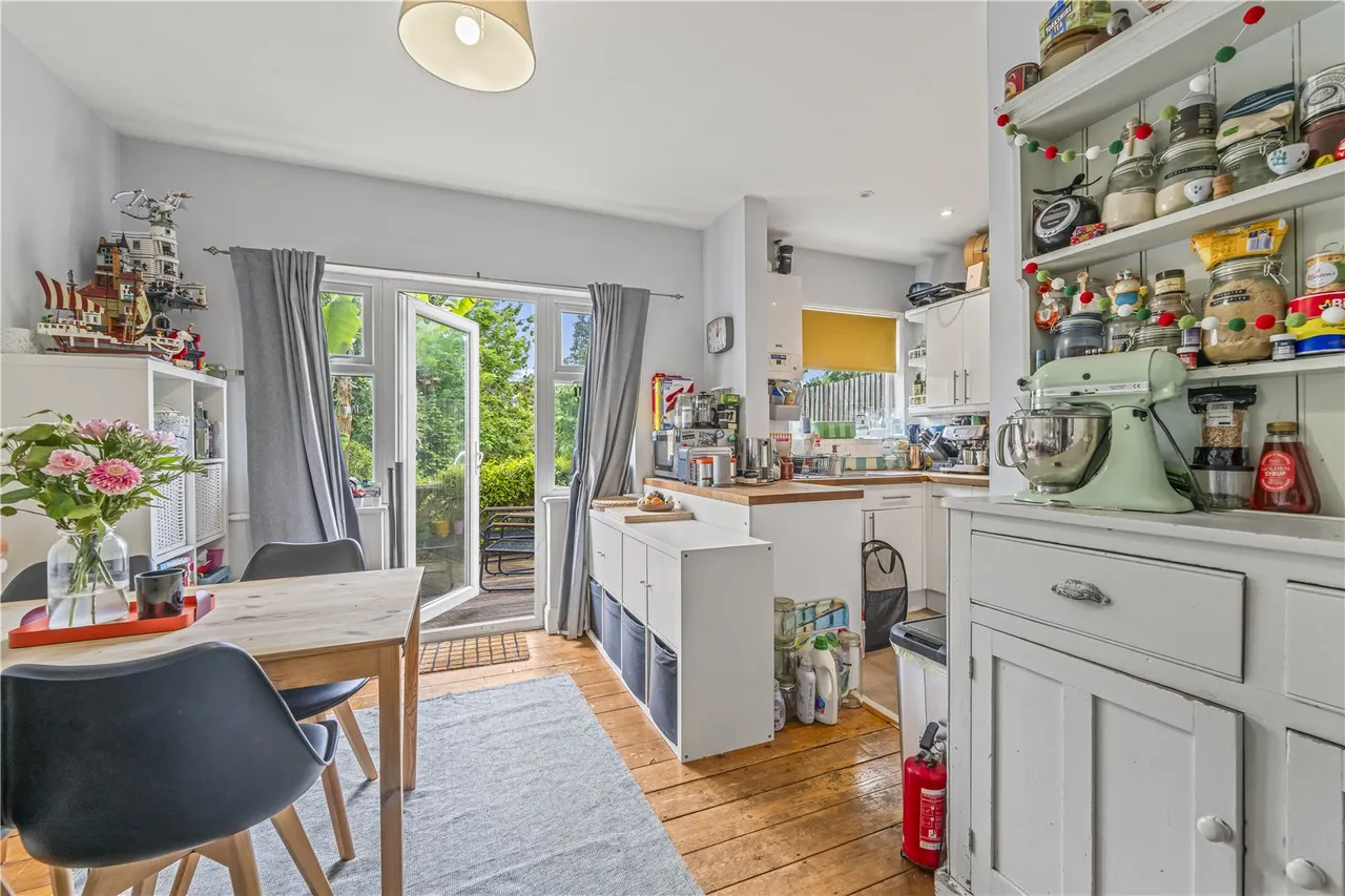 Wiltshire Gardens, Twickenham, TW2 6ND, photo 5