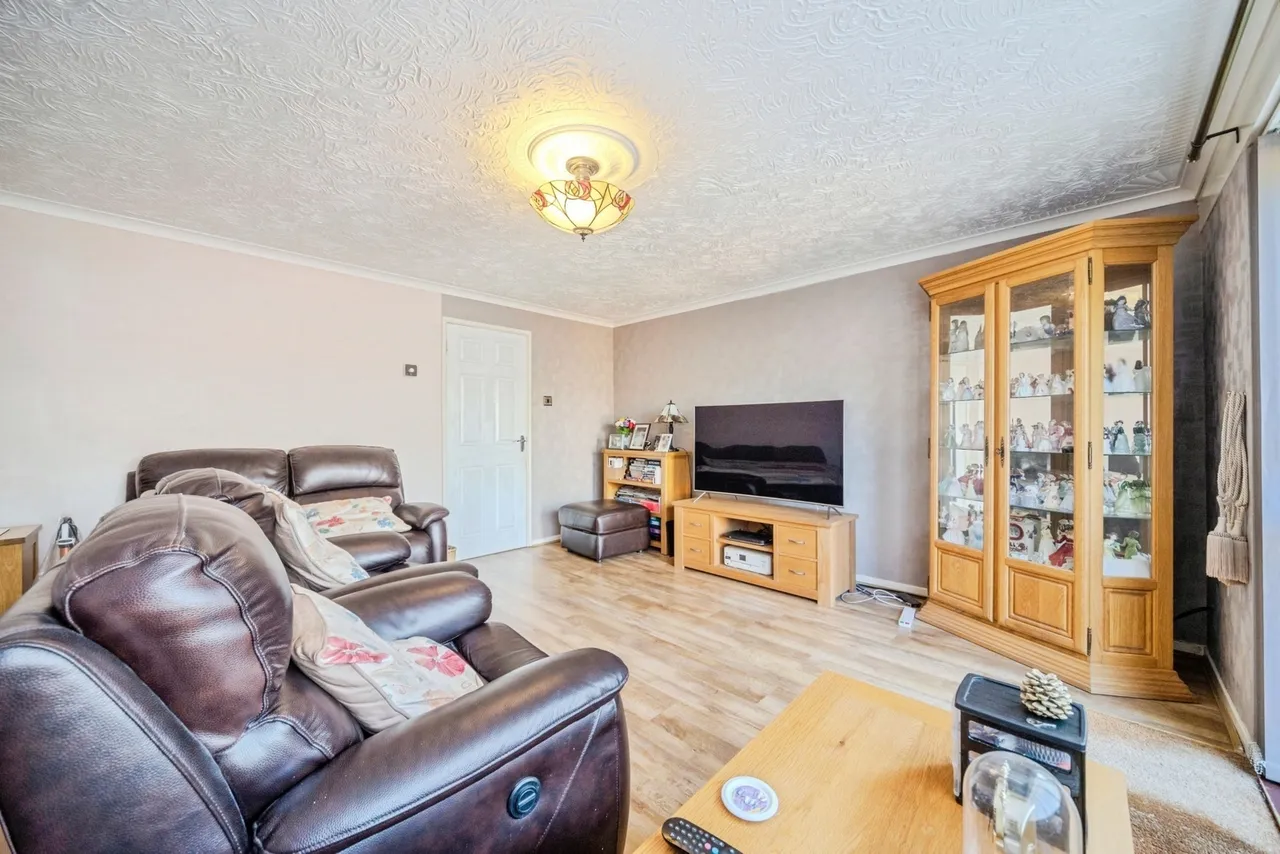 Langdale Close, Bletchley, Milton Keynes, Buckinghamshire, MK2, photo 9