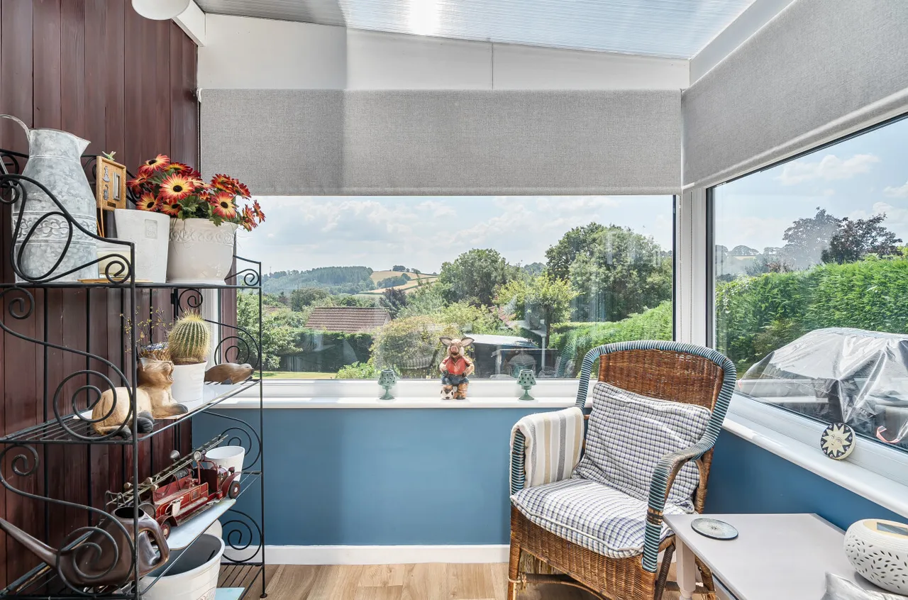 Jury Road, Dulverton, TA22, photo 9