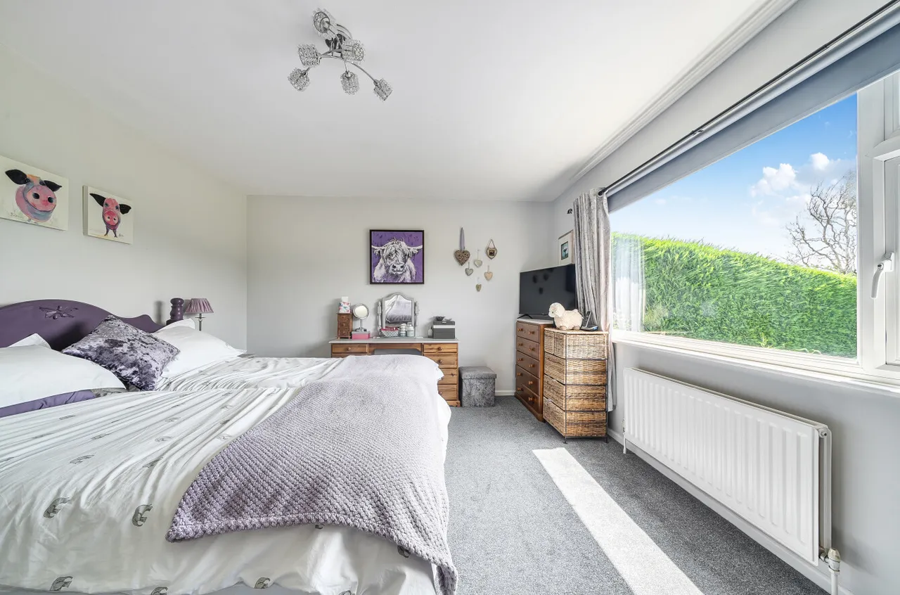 Jury Road, Dulverton, TA22, photo 13