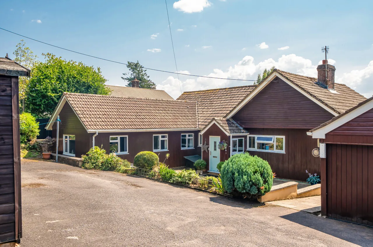 Jury Road, Dulverton, TA22, photo 20