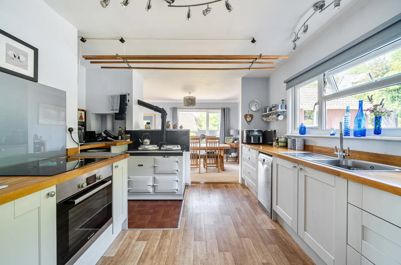 Jury Road, Dulverton, TA22, photo 7