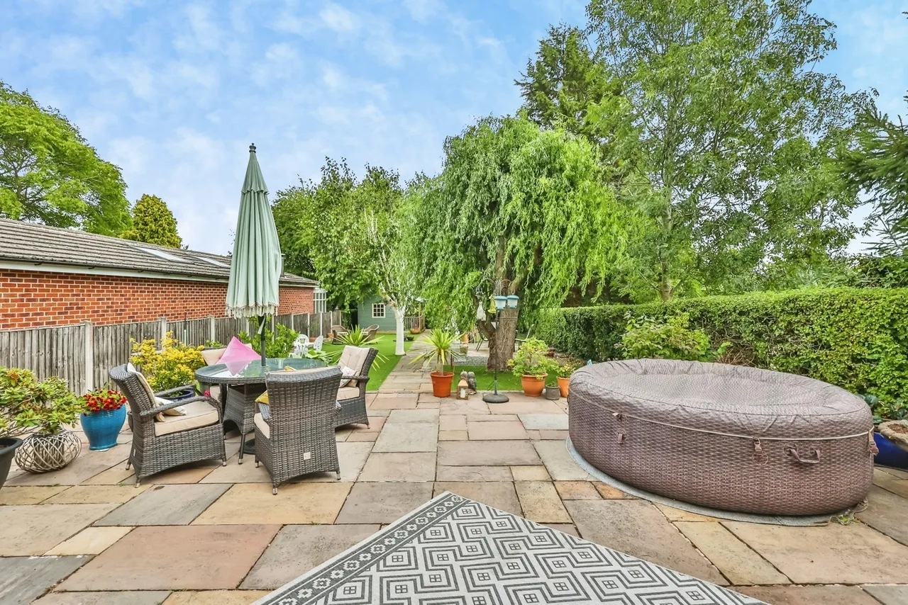 Papplewick Lane, Hucknall, Nottingham, Nottinghamshire, NG15, photo 2