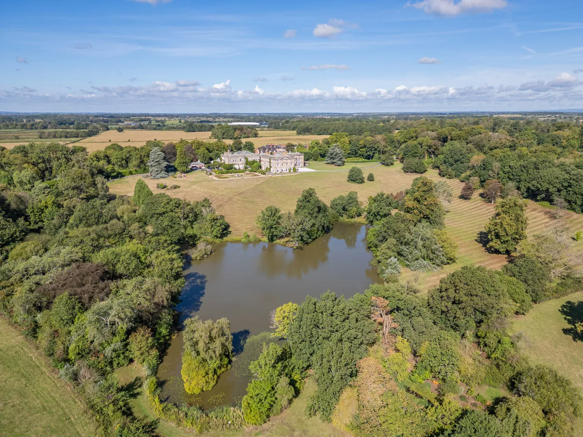 5 bed house for sale, Rangemore Hall, Burton-on-trent, DE13
