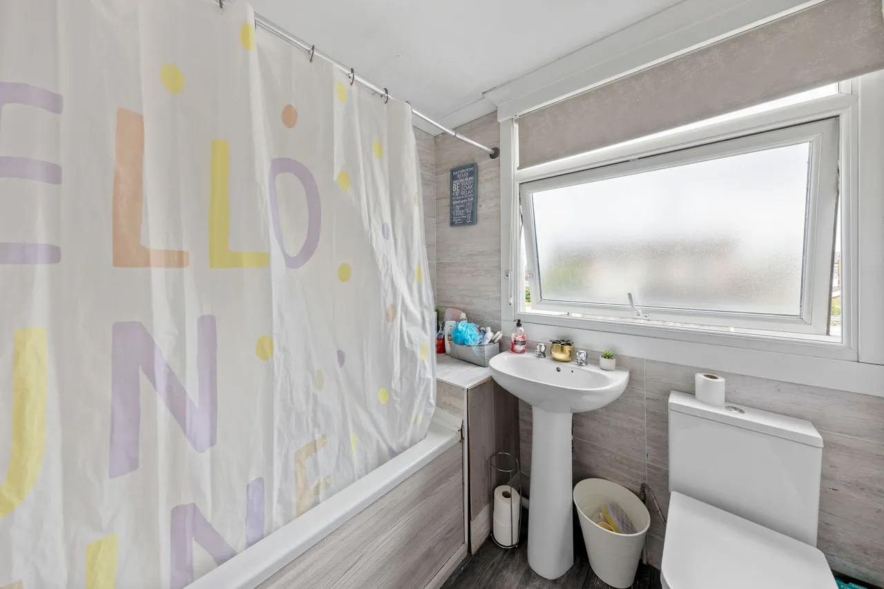 Duncansby Crescent, Great Sankey, Warrington, Warrington, WA5 3PD, photo 5