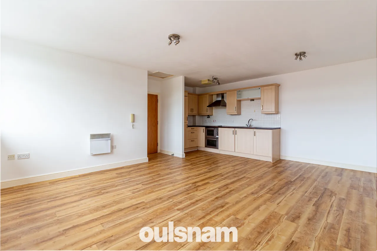 Middlepark Drive, Northfield, Birmingham, West Midlands, B31 2FQ, photo 4