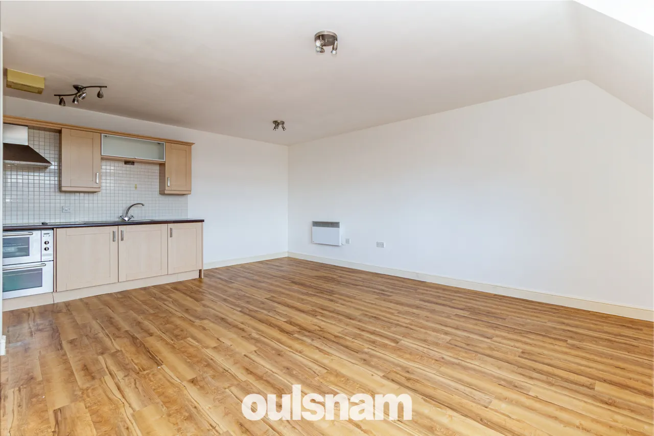 Middlepark Drive, Northfield, Birmingham, West Midlands, B31 2FQ, photo 2