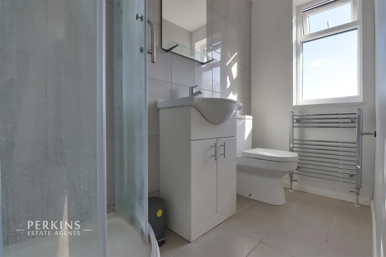 Uneeda Drive, Greenford, UB6, photo 9