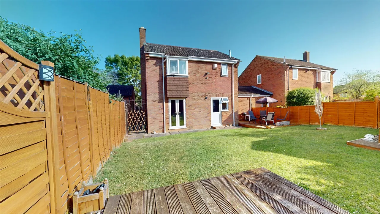 Edrich Avenue, Oldbrook, photo 9