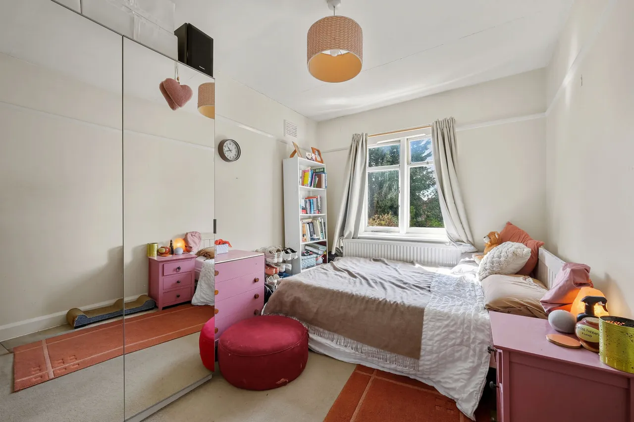 Hook Rise South, Surbiton, KT6, photo 13