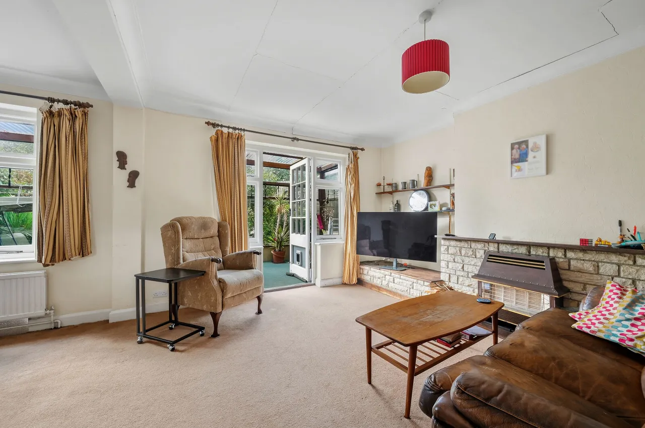 Hook Rise South, Surbiton, KT6, photo 4