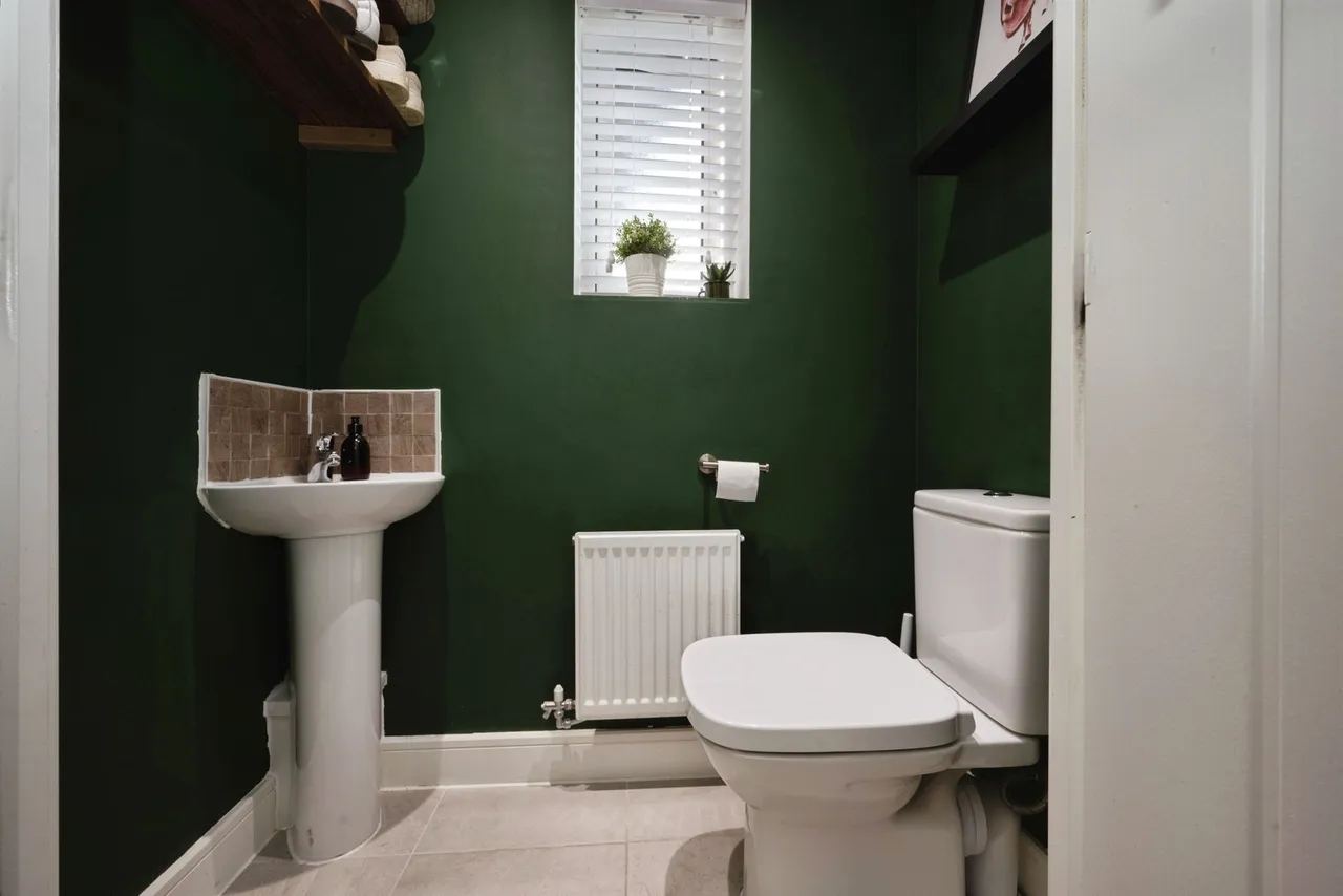 Kempster Way, Weston Turville, HP22, photo 7