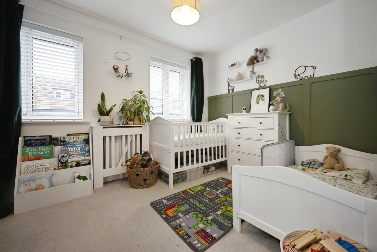Kempster Way, Weston Turville, HP22, photo 9