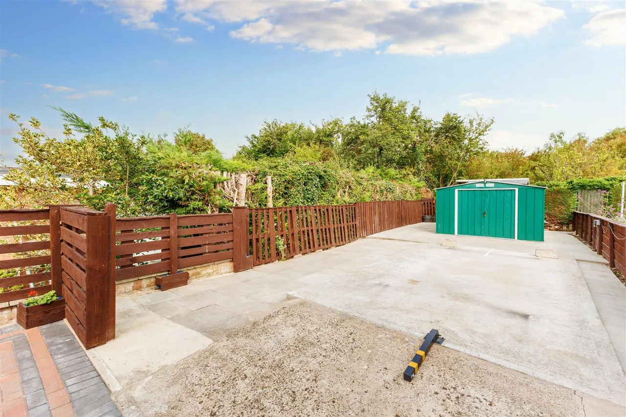 Evendene Road, Evesham, WR11, photo 16