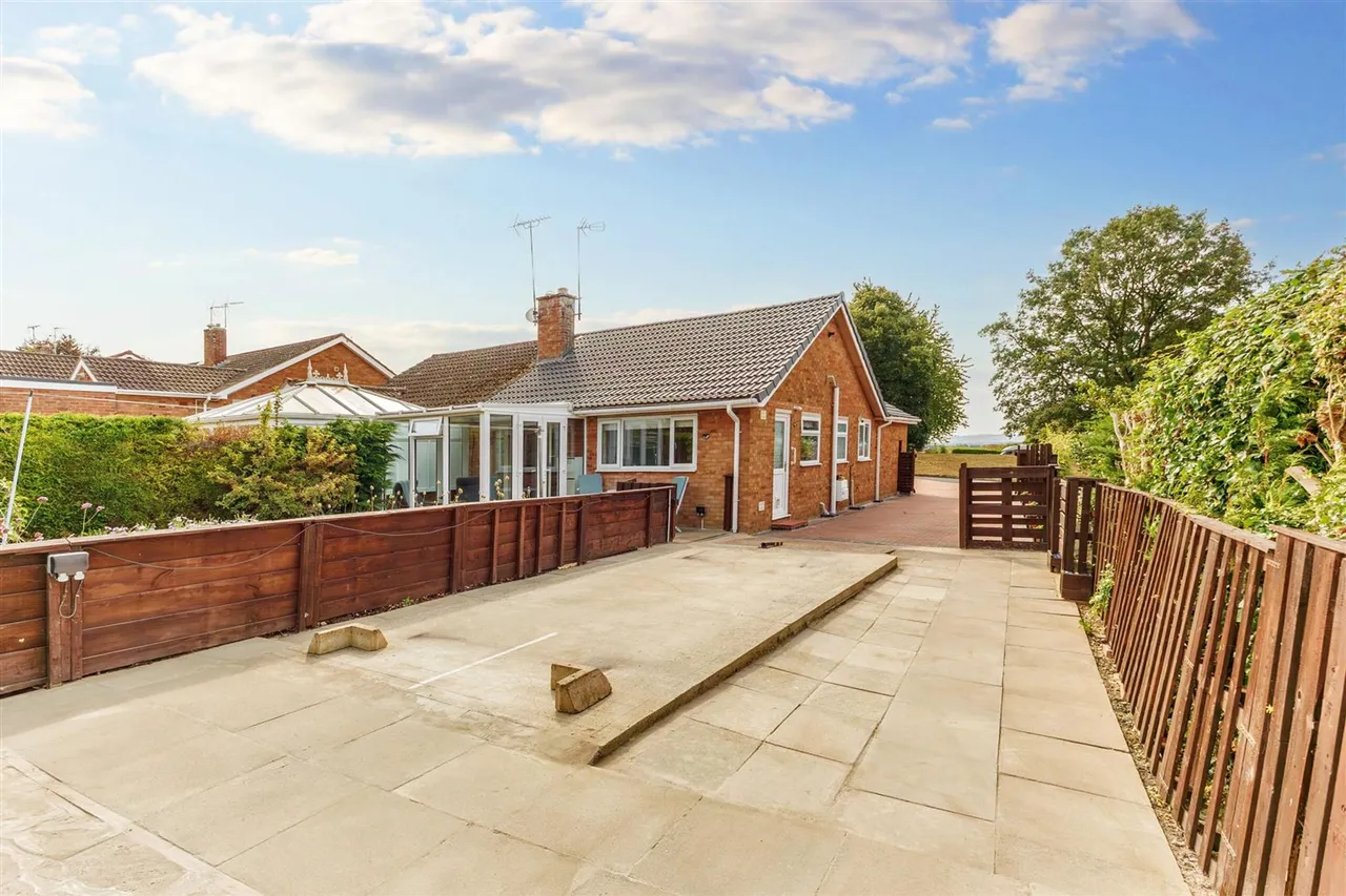 Evendene Road, Evesham, WR11, photo 21