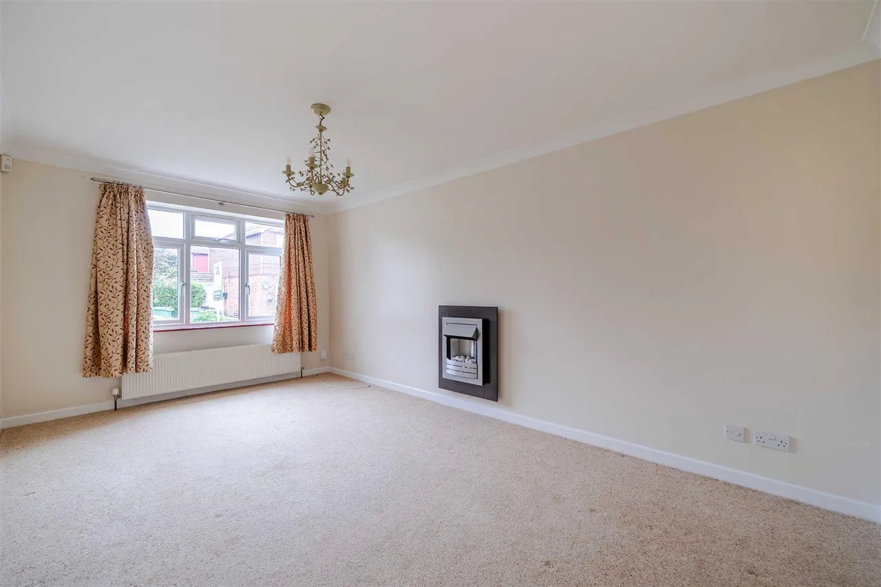 Garstons Close, Titchfield, photo 6