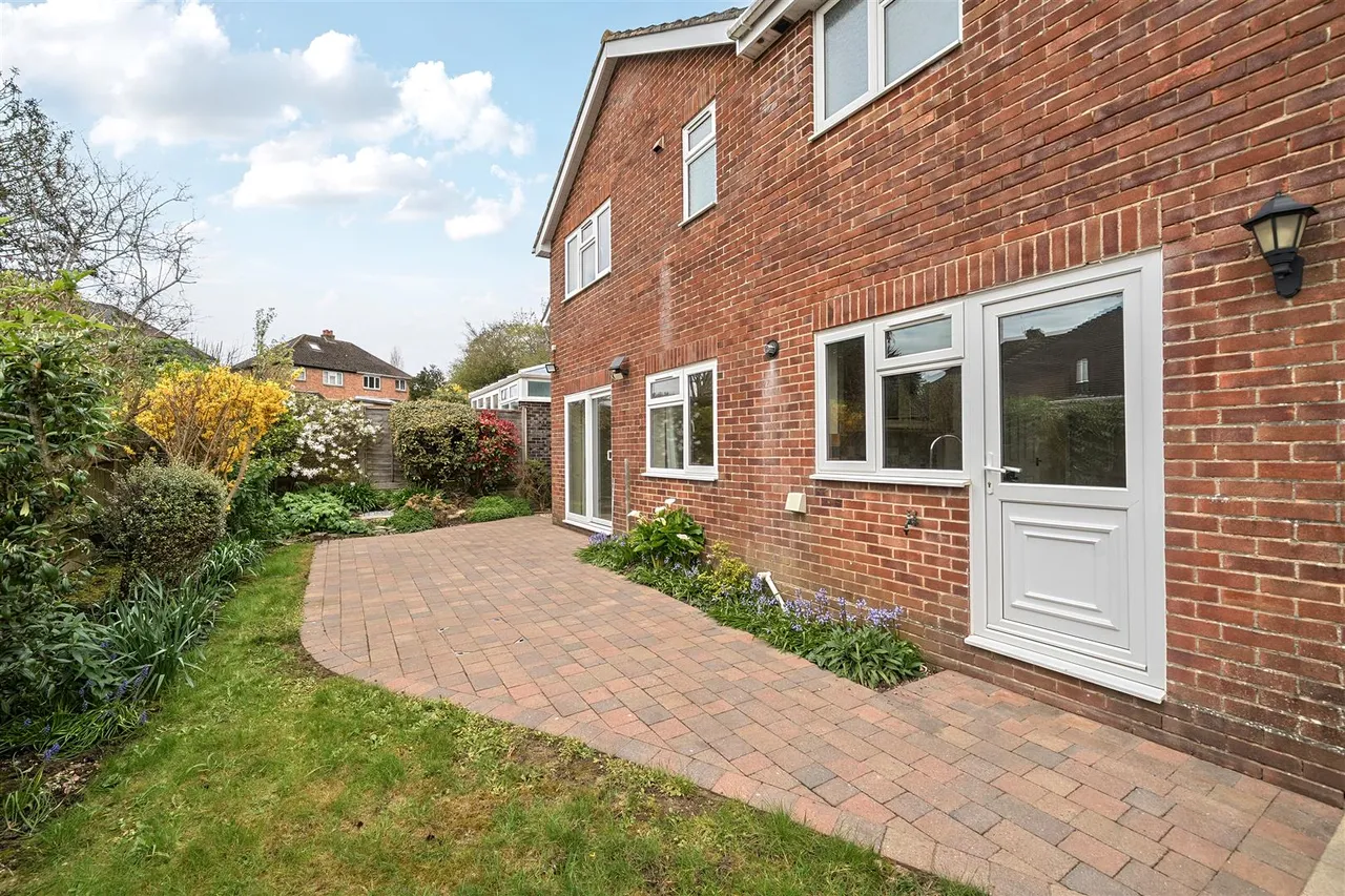 Garstons Close, Titchfield, photo 16