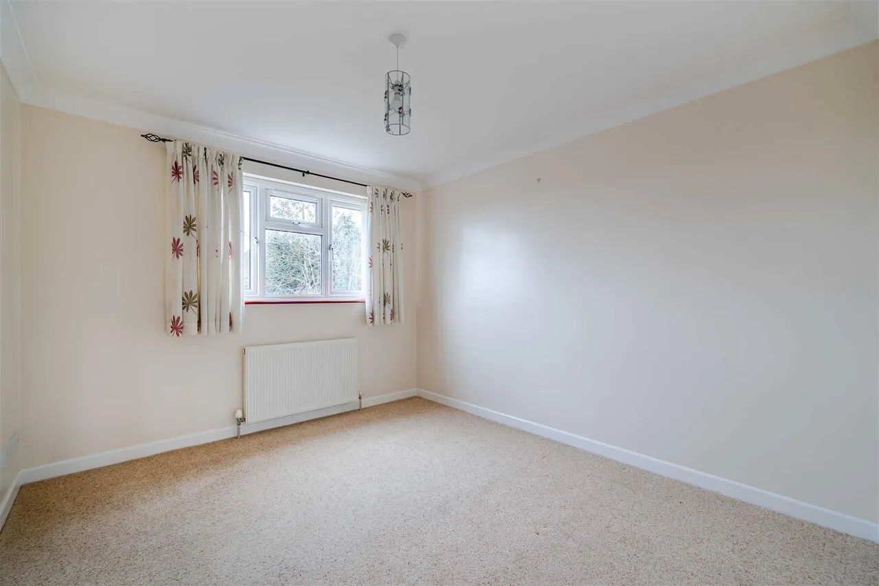 Garstons Close, Titchfield, photo 11