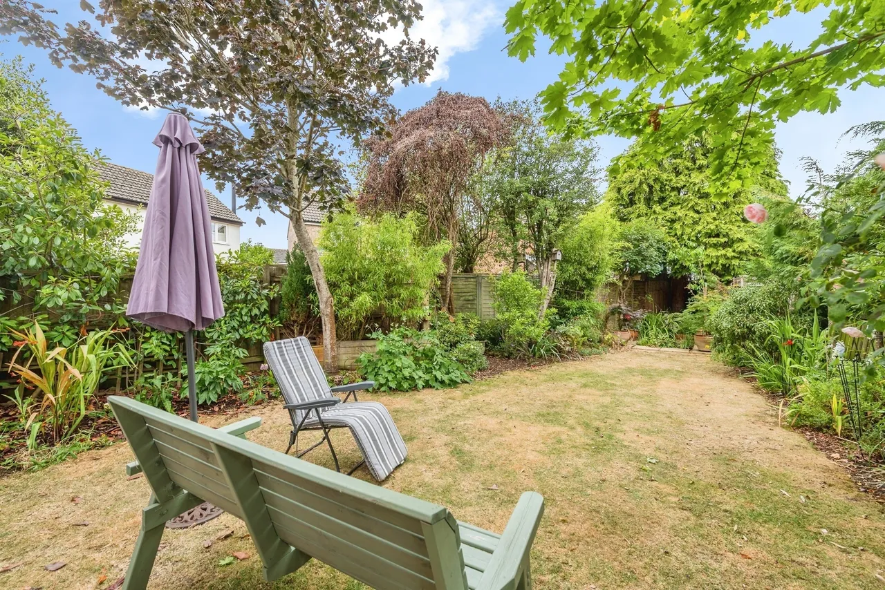 Foxcroft Drive, Carterton, OX18, photo 3