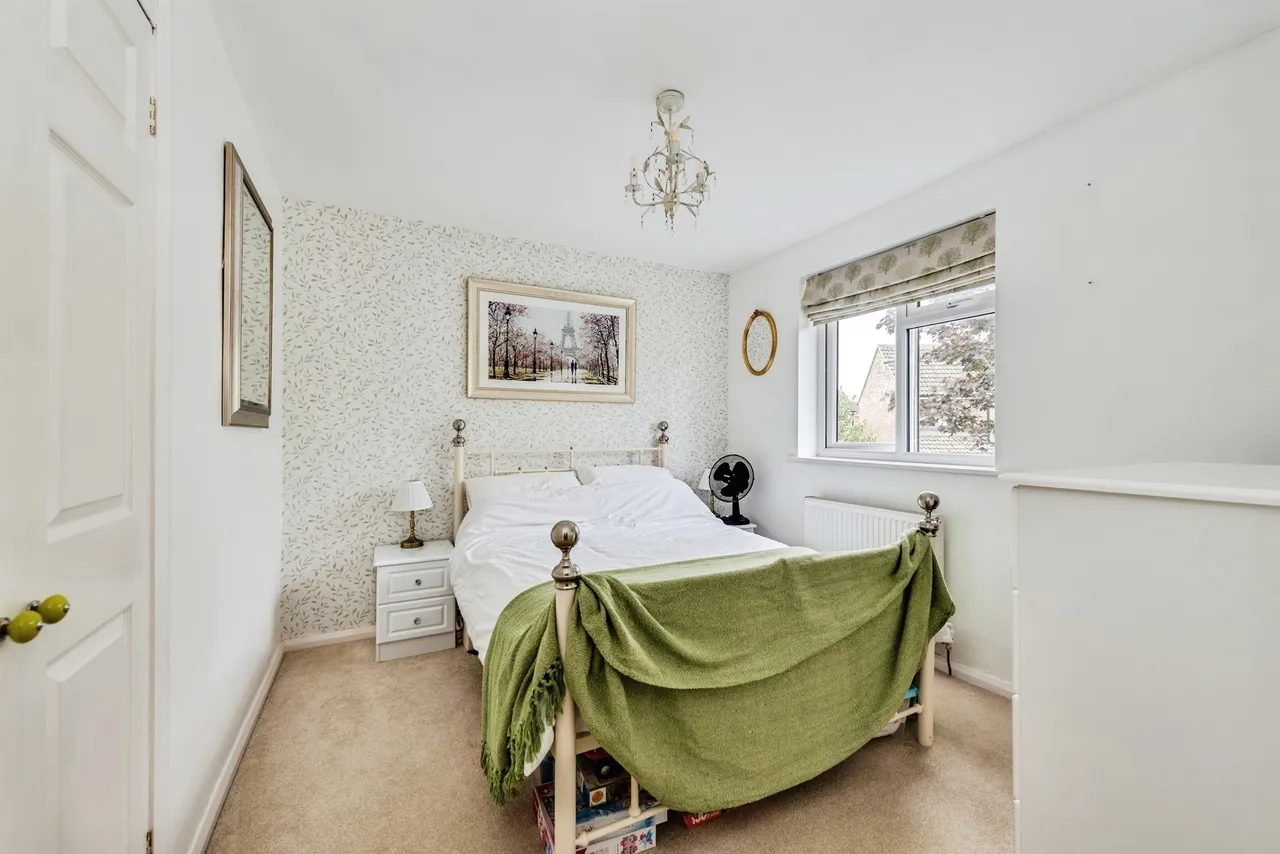 Foxcroft Drive, Carterton, OX18, photo 9