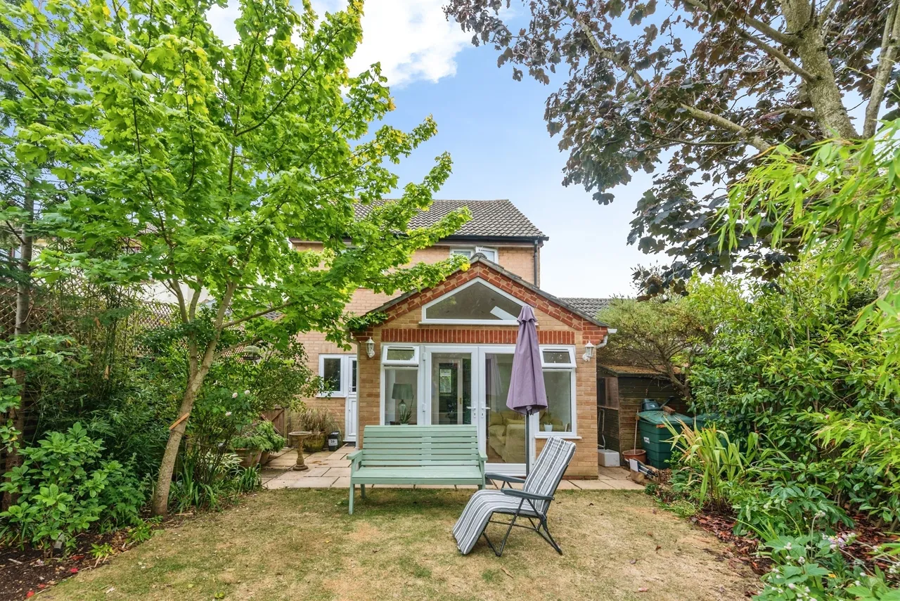 Foxcroft Drive, Carterton, OX18, photo 13