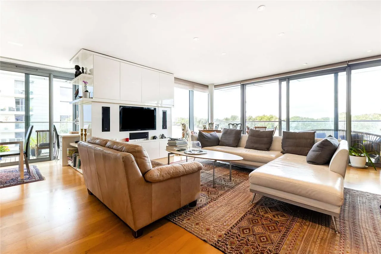 Chapelier House, Eastfields Avenue, Putney, London, SW18 1LR, photo 2