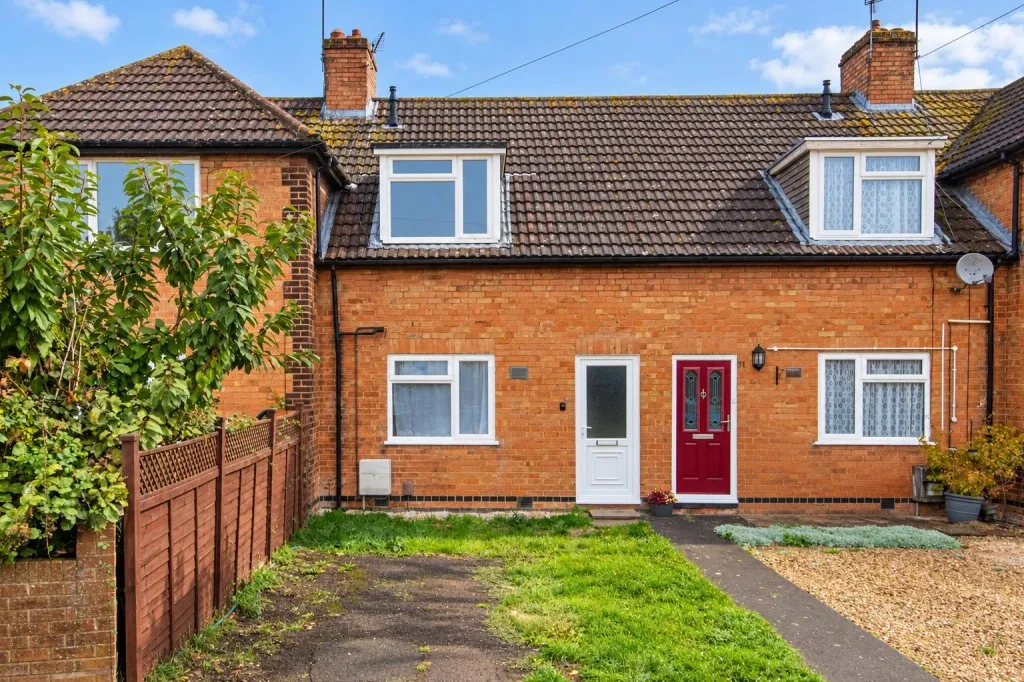 2 bed house for sale, Kelvin Grove, Corby