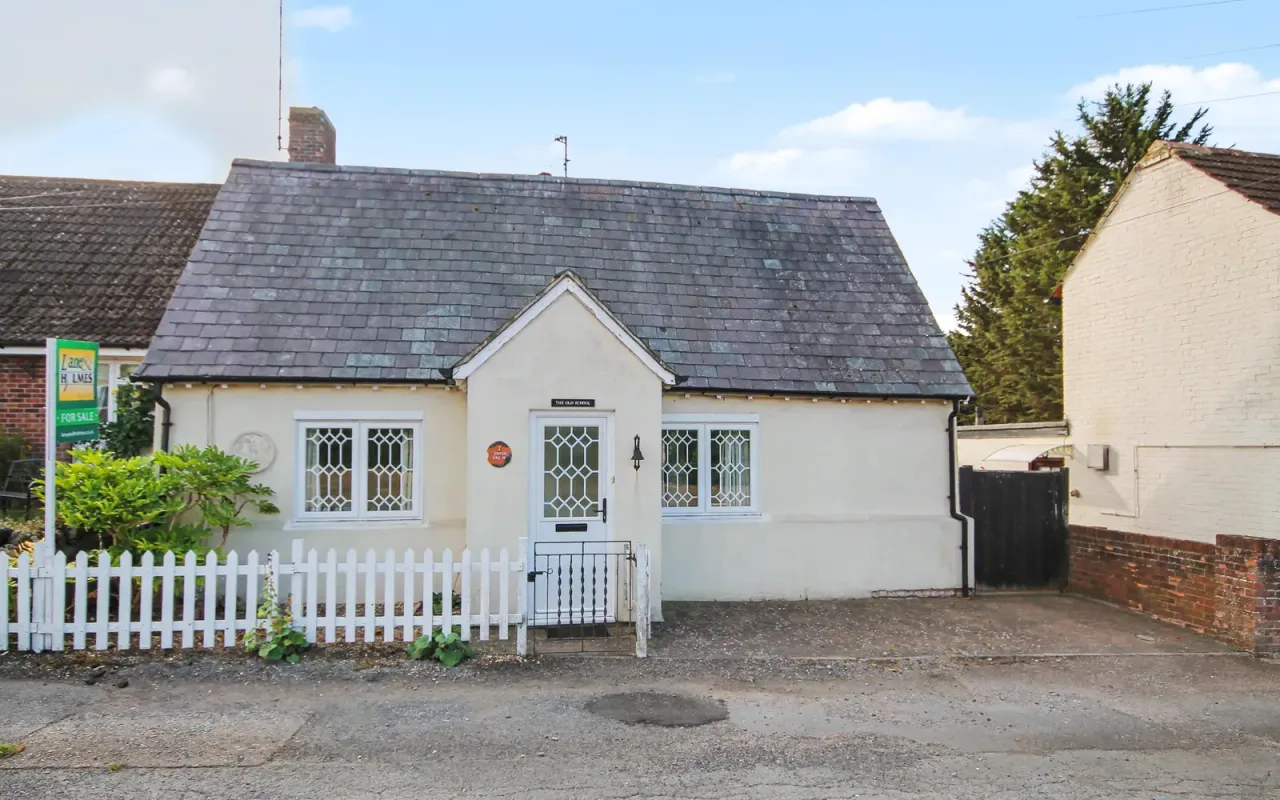 2 bed house for sale — Church Green, Milton Ernest, Bedford