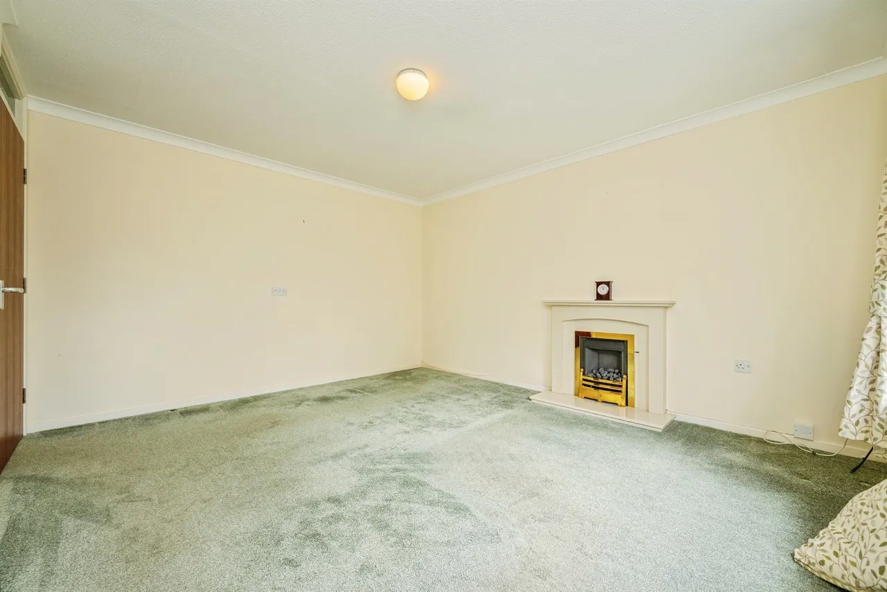 Norbury Court, Allestree, DE22, photo 8