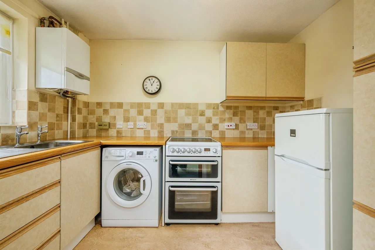 Norbury Court, Allestree, DE22, photo 17