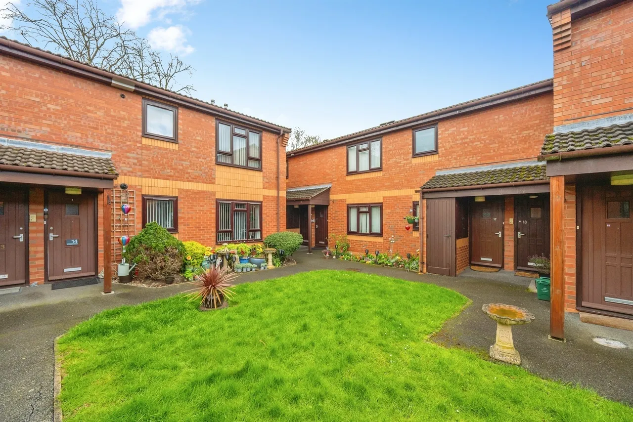 Norbury Court, Allestree, DE22, photo 5