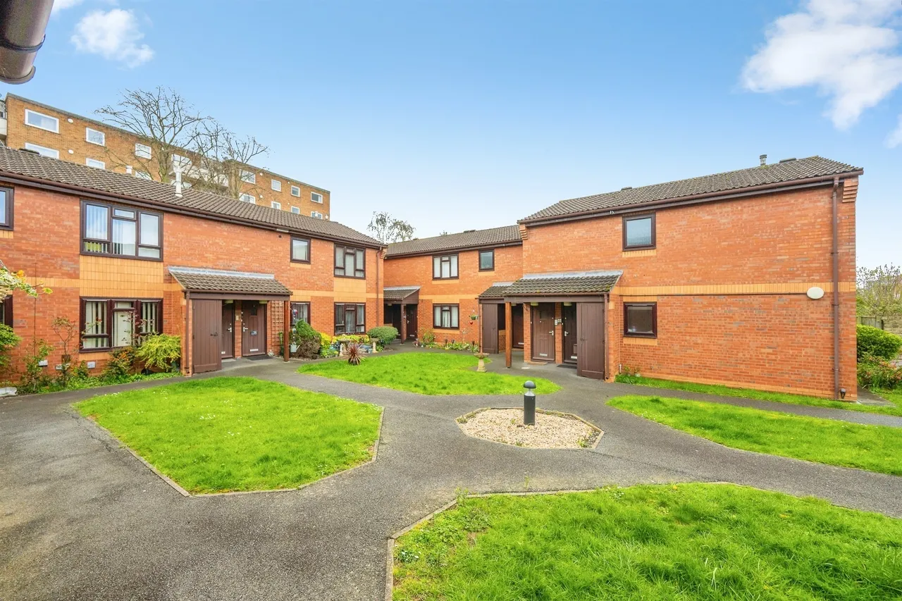 Norbury Court, Allestree, DE22, photo 20