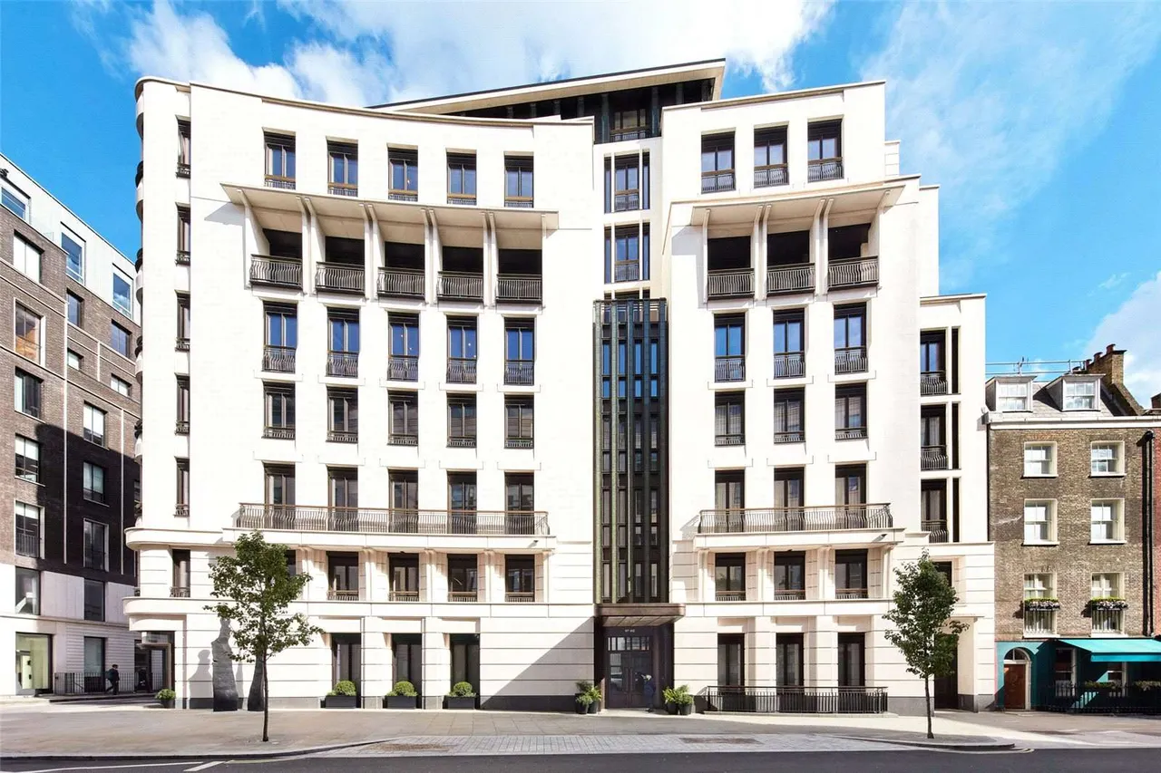 2 bed new development for sale — 60 Curzon, Mayfair, London, W1J 8PG