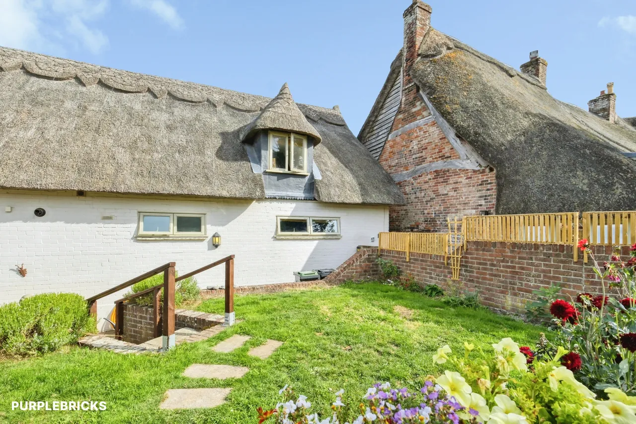 Higher Street, Blandford Forum, DT11, photo 24