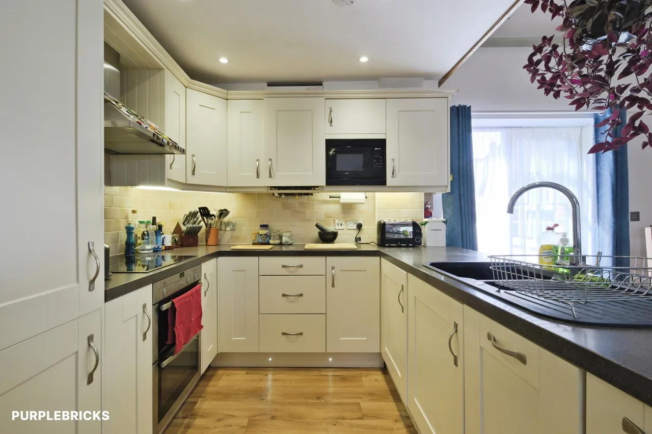 Higher Street, Blandford Forum, DT11, photo 3