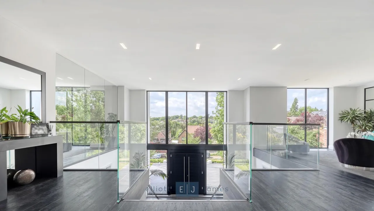 Eleven Acre Rise, Loughton, photo 9