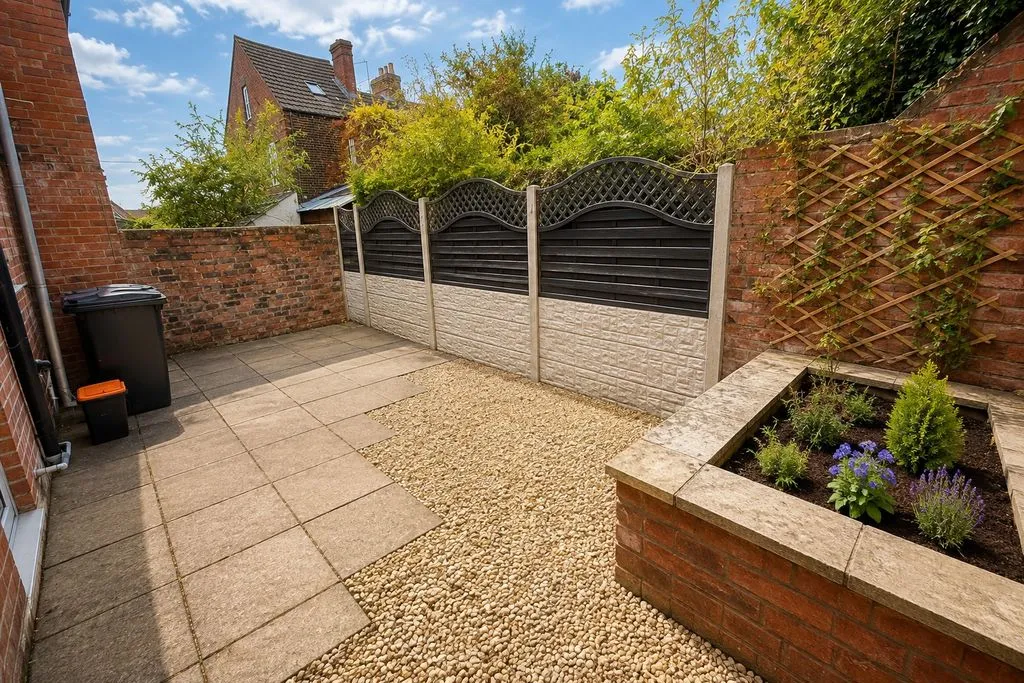 St. Annes Street, Grantham, photo 10