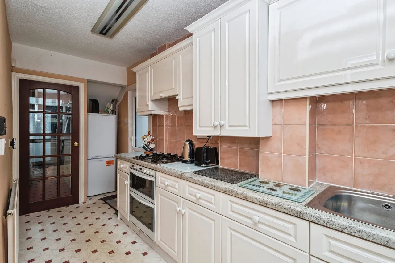 Homestead Crescent, Manchester, Greater Manchester, M19, photo 6