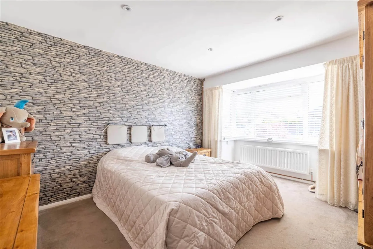 Grove Close, Old Windsor, Windsor, SL4 2LY, photo 11
