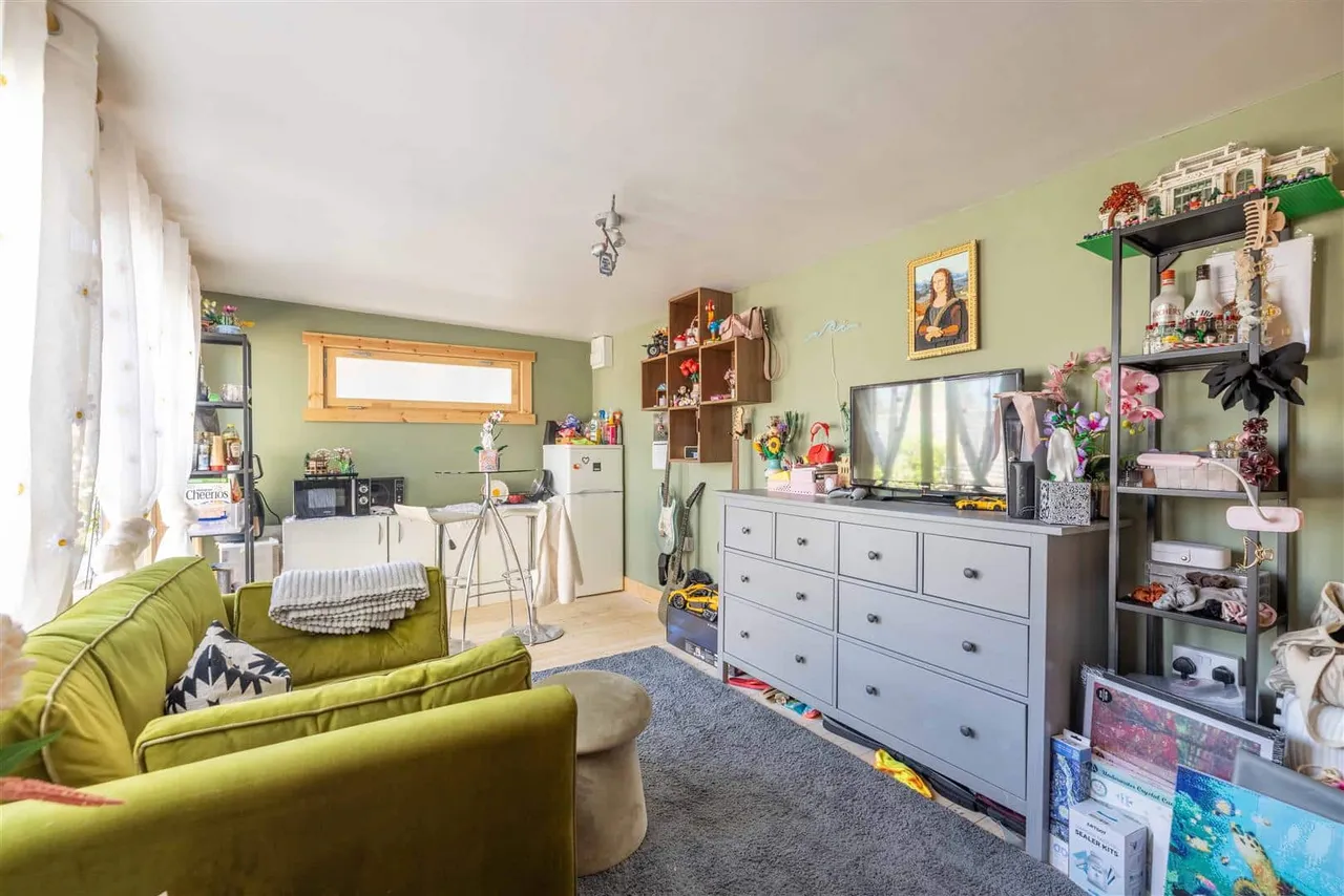 Grove Close, Old Windsor, Windsor, SL4 2LY, photo 26