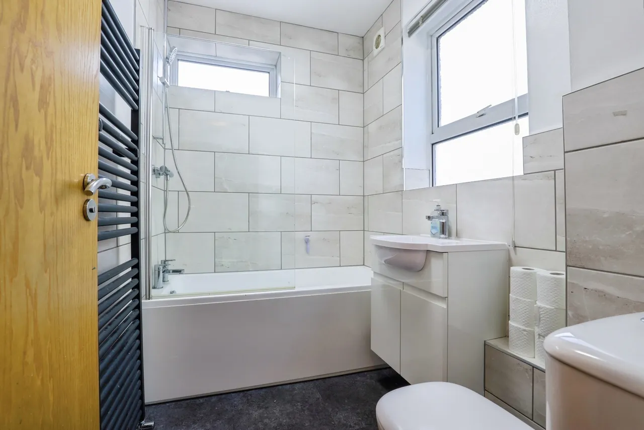 Maidstone Road, Rochester, ME1, photo 16