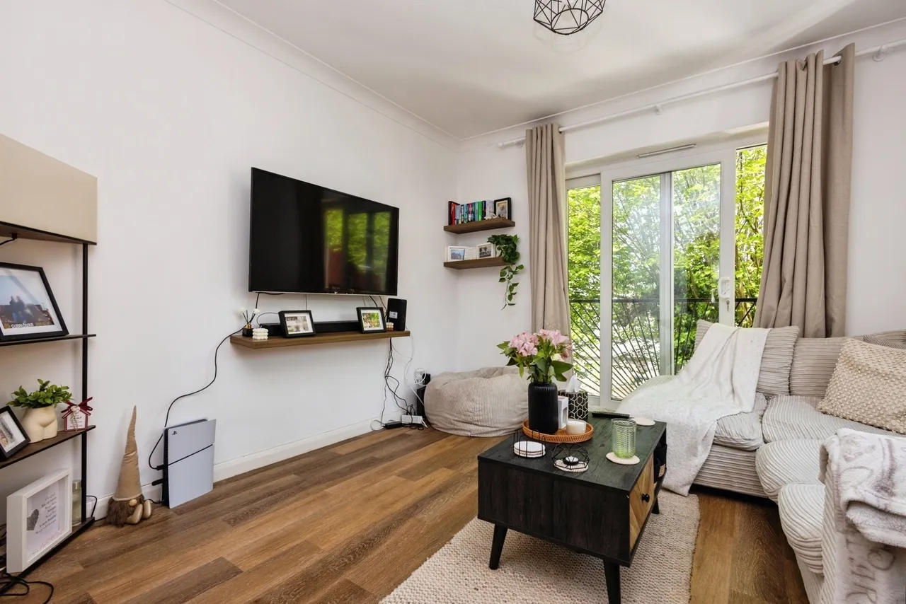 Martyr Road, Guildford, GU1, photo 21