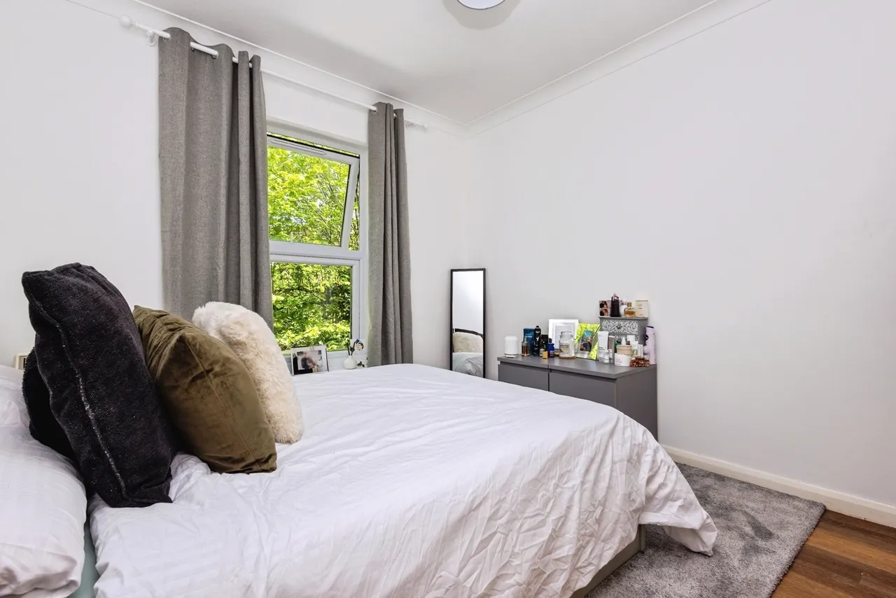 Martyr Road, Guildford, GU1, photo 20
