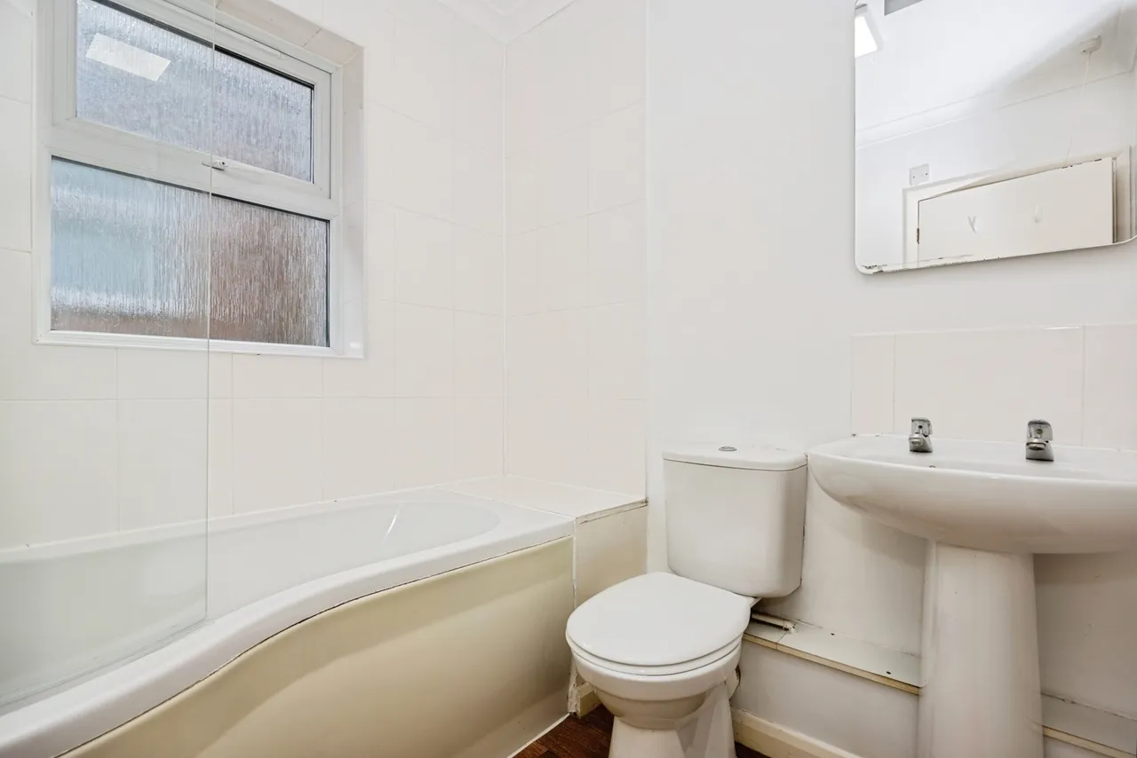 Martyr Road, Guildford, GU1, photo 9