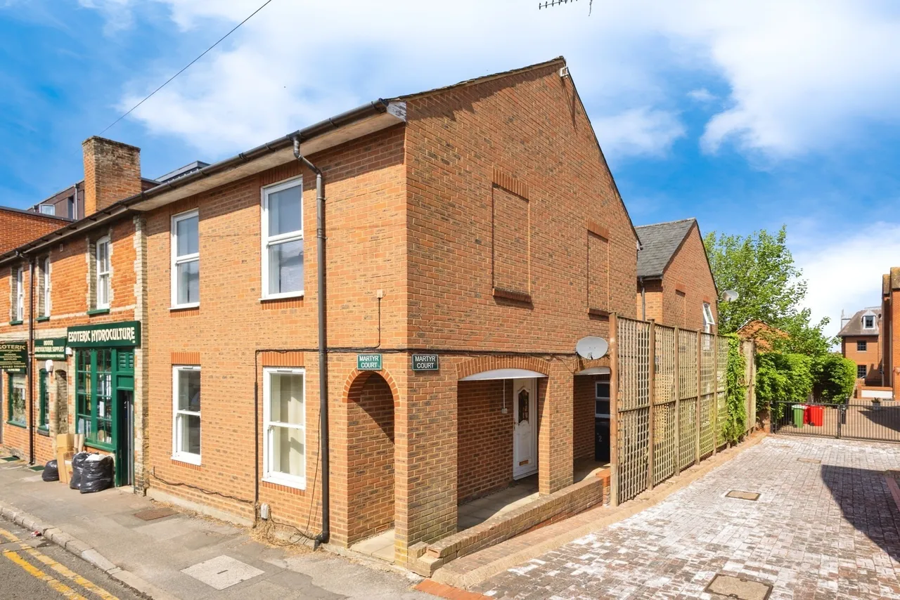 Martyr Road, Guildford, GU1, photo 13